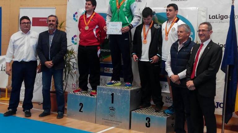 Alejandro Cañada, campeón universitario de España de lucha olímpica