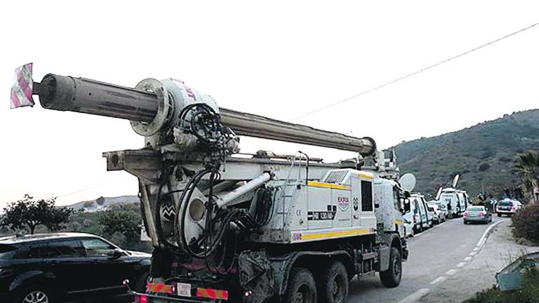 La perforación del pozo paralelo al de Julen alcanza los 52 metros