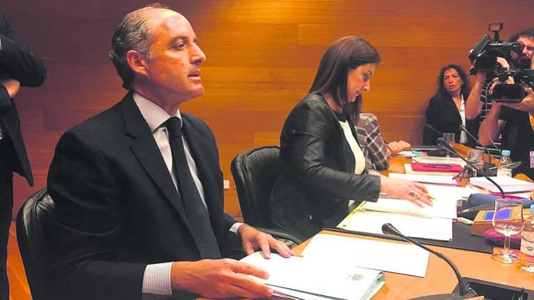 Camps asegura no ha vetado “nada ni a nadie” en el accidente del metro