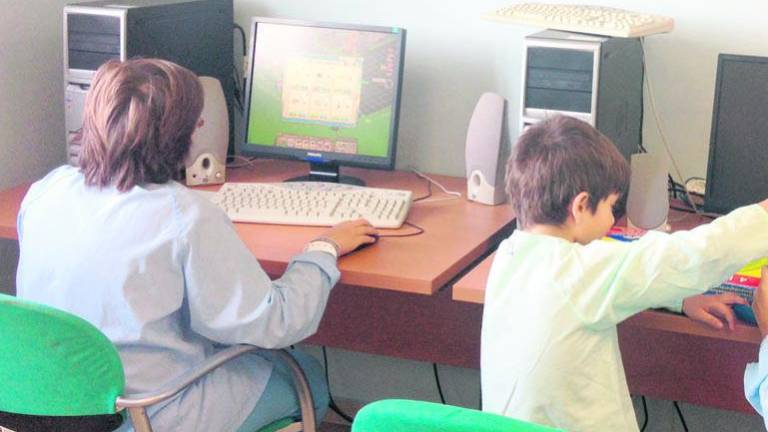 Más de cien menores asistieron a las clases del aula hospitalaria