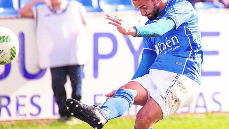 El Linares se atasca ante sus incondicionales