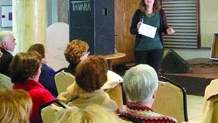 Charla en el Hospital Sierra de Segura para enseñar a prevenir la diabetes