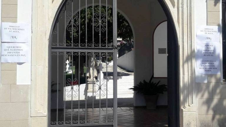 Sigue la controversia por las filtraciones en el cementerio