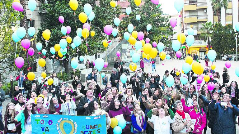 Jaén, mil cuatrocientos lazos rosas