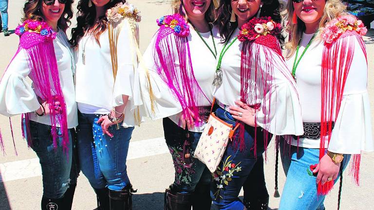 “La Abuela” de una villa histórica sale a las calles