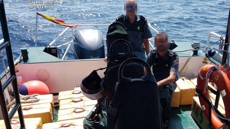 Intervienen en Huelva 600 kilos de hachís en alta mar