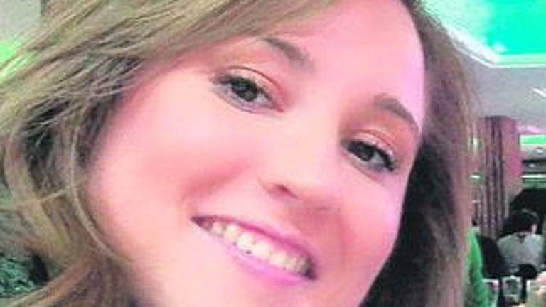 Elena Martínez López, 27 años