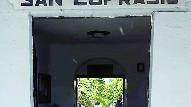 El cementerio viejo abre en horario de mañana