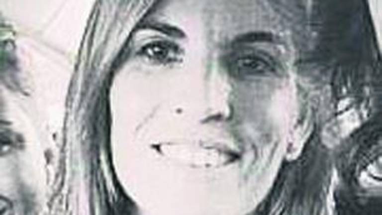 Montserrat Simón Coba, 38 años