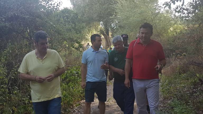 Casi mil jiennenses reivindican la restauración del paraje natural de Los Cañones