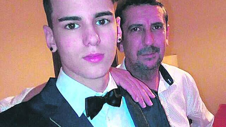 Antonio Martínez Ocaña, 17 años