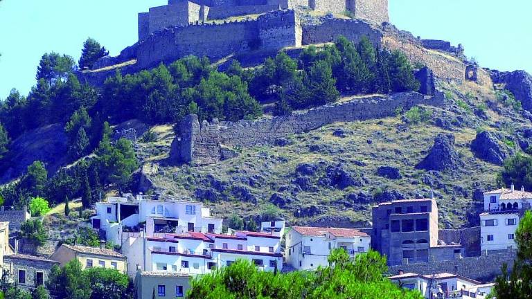 Piedras centenarias que defienden el corazón verde de la provincia