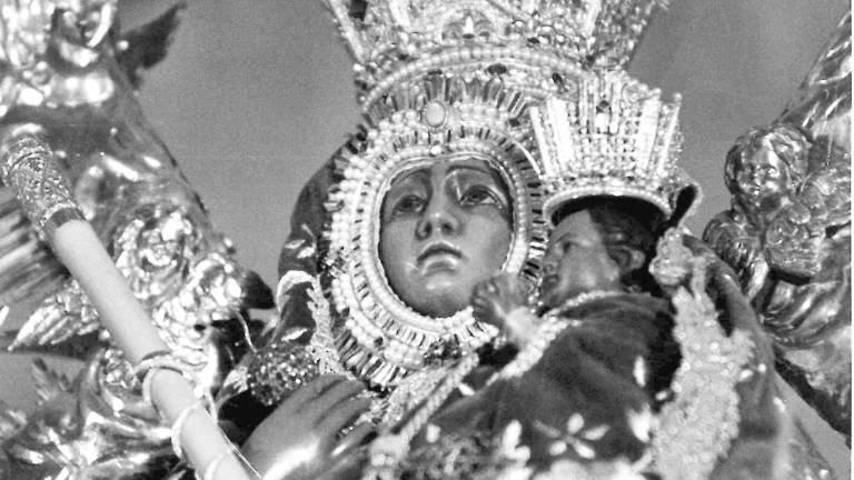 La Virgen, primero