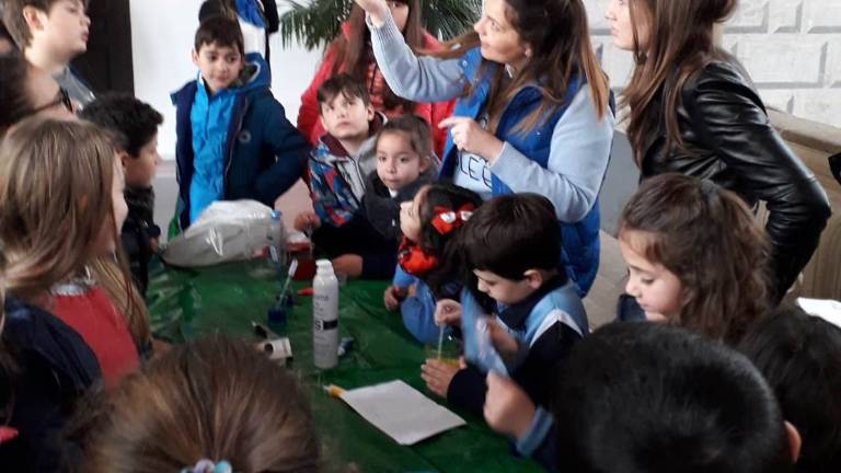 Jornada de ciencias entre alumnos de Safa