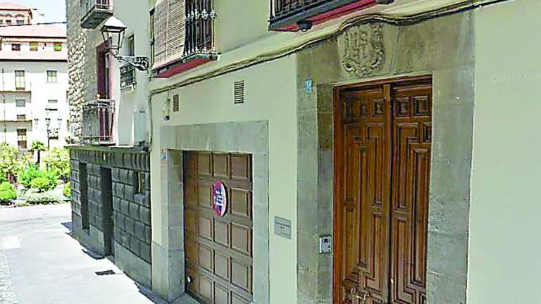 El juez cita a declarar como investigado al médico homeópata