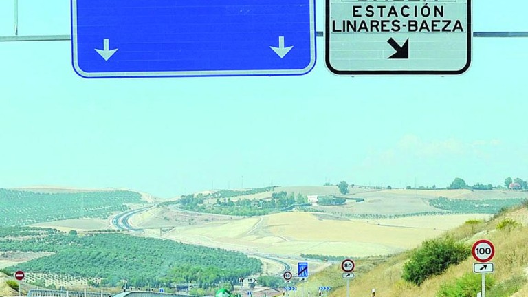 ¿Están paralizadas las obras de la autovía de Linares a Albacete?