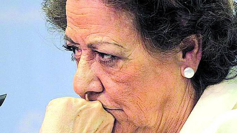 El juez imputa a todo el PP de Valencia por blanqueo