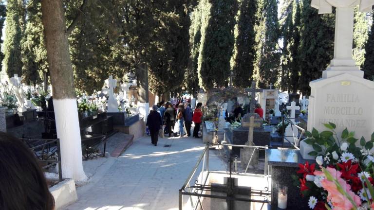 Día de flores, recuerdos y emoción