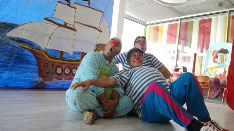 Menores ingresados disfrutan del teatro en “El Jardín de los Sueños”