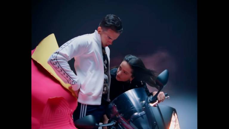 Capotes con sonidos flamencos y urbanos