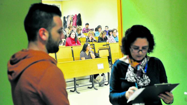 Más de 8.600 personas “sueñan” en Jaén con plazas fijas del SAS