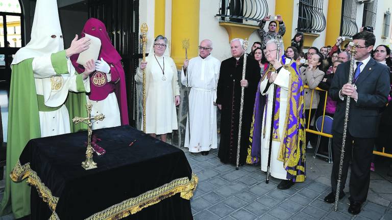 El mal tiempo “traiciona” a El Perdón con un “beso de lluvia”