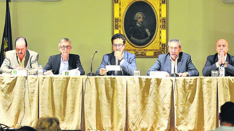 Economistas miran la reforma contable