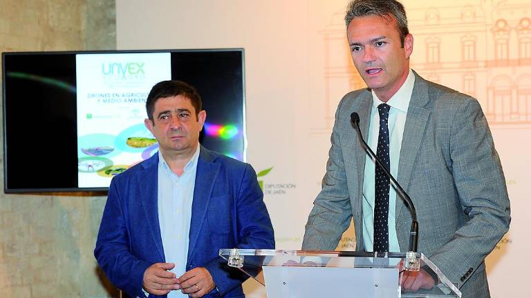 Cita pionera sobre drones al servicio del agricultor