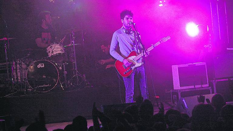 El cantante, en coma inducido