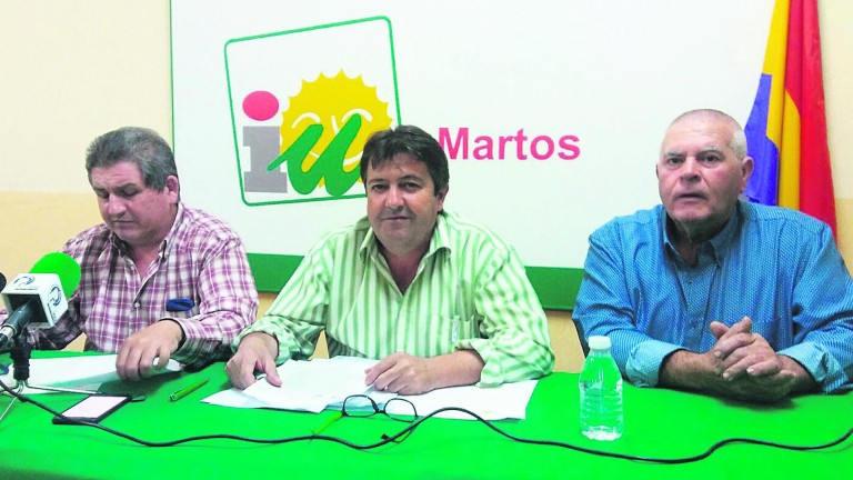 Enfrentamiento entre PSOE e IU por los servicios sanitarios
