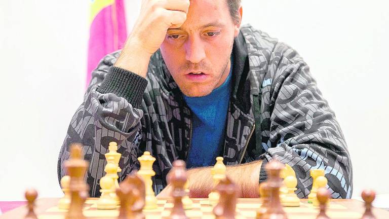 Linares supera registros con 156 jugadores en el Nacional