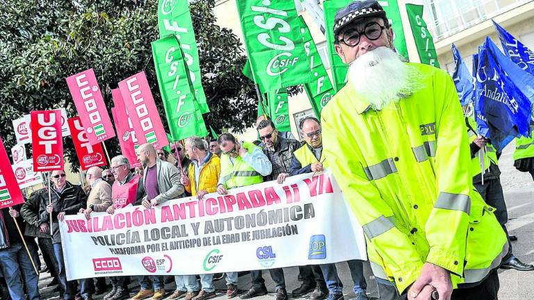 La Policía Local lucha por la jubilación anticipada