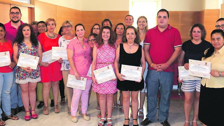 Entrega de diplomas de atención sociosanitaria