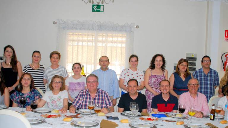 Los maestros valdepeñeros celebran su fin de curso