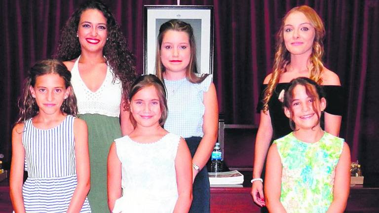 Cócteles, buena música, refrescantes combinados y la información al día en la Cafetería Buenavista de Bailén