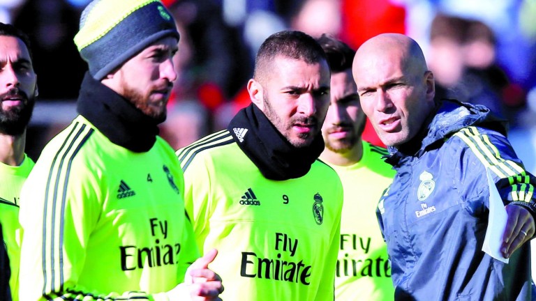 Zidane apuesta por la unidad blanca
