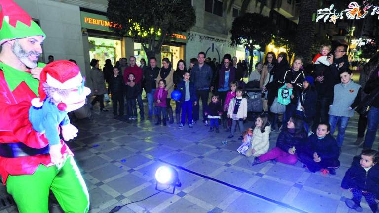 El ayudante de Santa Claus llega a Navas de Tolosa