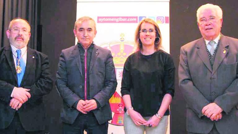 Barahona relata la historia de la religiosidad popular