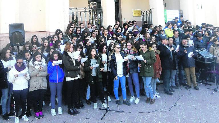 La cultura y la reivindicación estrechan lazos en “Peritos”