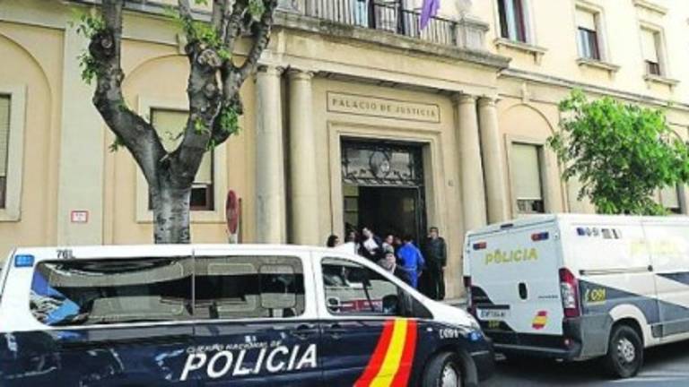 Tres meses de prisión por darle una bofetada a su hijo